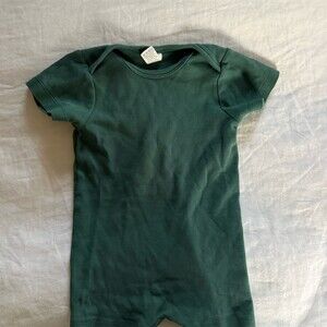 Kate Quinn Romper One-Piece Bodysuit Unisex 12-18 Months Green Snap Crotch